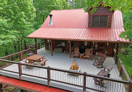 Hidden Lake Apartamento | Elegant Escape-Cherry Log GA