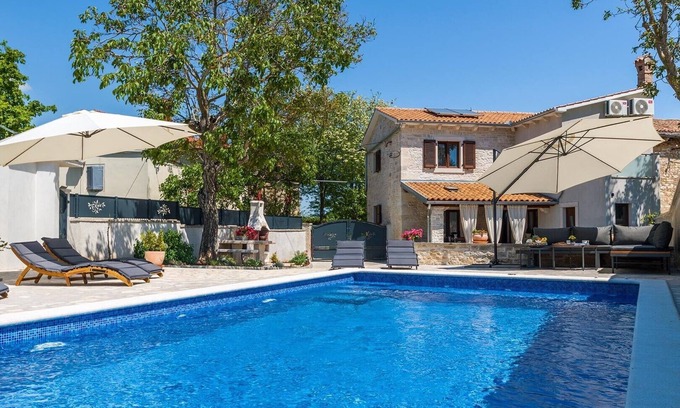 Sajini Villa | Villa Perini in Sajini