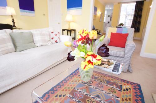 Warwick Apartamento | Elegant flat in Pimlico, close to Warwick Square