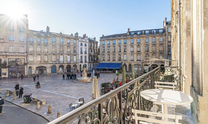 Hotel de Ville - Quinconces Apartamento | Elegant flat Place du Parlement for 4 people