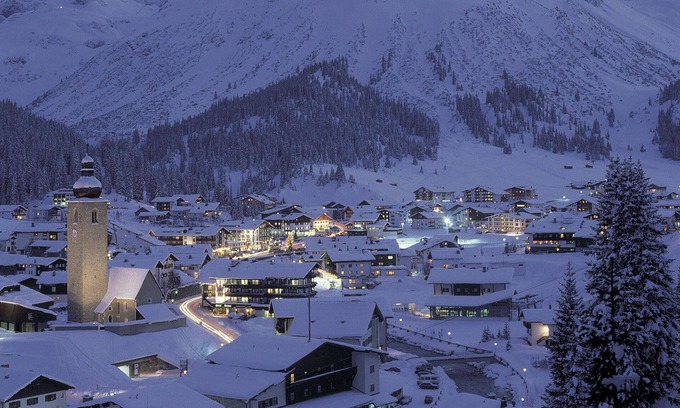 Lech am Arlberg Apartamento | Apartamento elegante y totalmente amueblado: salida y entrada de esquí