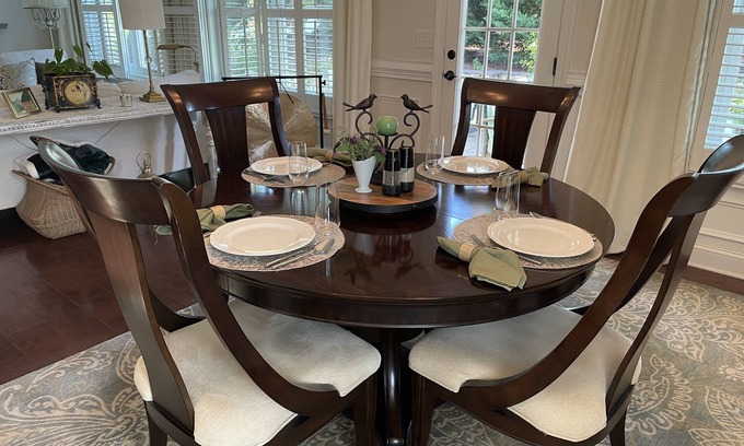 Southern Pines Casa | Elegant golf get-away 4 minutes to Pinehurst. Surrounded by Golf Opportunities!