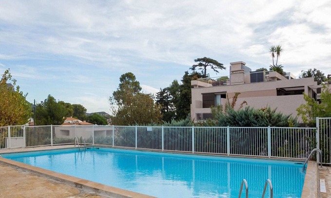 Le Mourillon Casa | Elegante casa de vacaciones con piscina