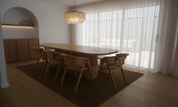 Southport Casa | Elegant home near Surfers Paradise Beach.