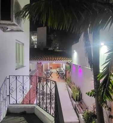 Centro Apartamento | Elegant House with Party Room