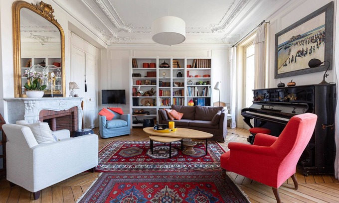 Quartier de la Roquette Apartamento | Elegant Interiors in Bastille