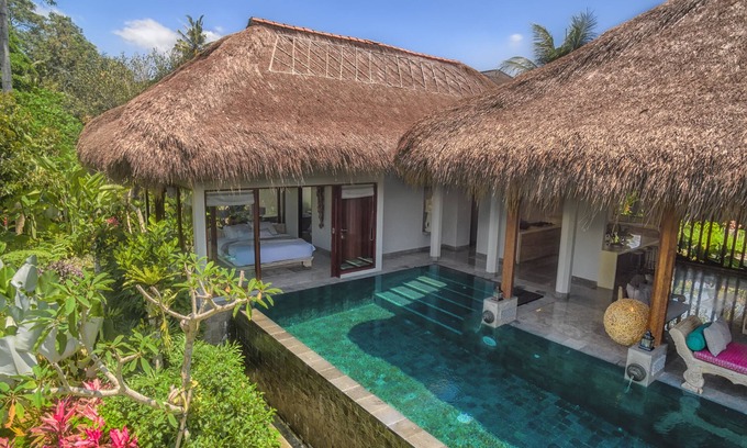 Kemenuh Villa | Elegante, íntima, lujosa villa contemporánea balinesa en un pueblo tradicional
