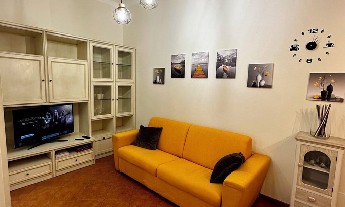 Zona Farini Apartamento | Elegant, Isola area, Top!