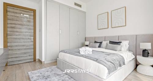 Jumeirah Village Circle Apartamento | Elegant Luxury 1BR - Modern Design - JVC