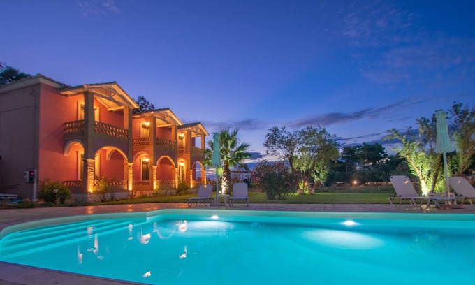 Kalamaki Casa | Elegante Casita EMERALD, ahora con NUEVA PISCINA 2019 !!!