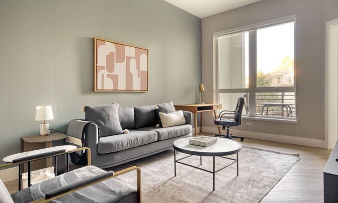 Sunnyvale West Apartamento | Elegant Mountain View 1BR w/ W/D, Pool & Gym, nr tech HQs, by Blueground