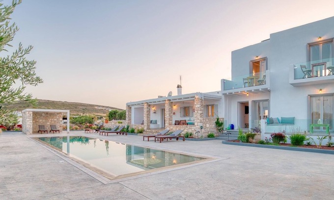 Ampelas Villa | Elegant Paros Villa | Designed for Joy & Relaxation | Villa Gigi | Naoussa