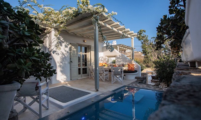 Ornos Casa | Elegante propiedad en Mykonos cerca de la playa