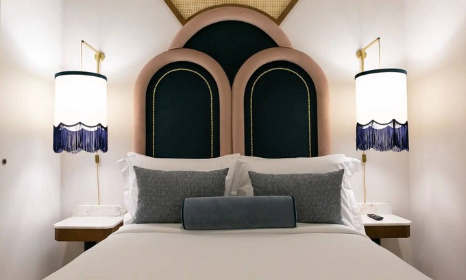 Baixa Hotel | Elegant Urban Stay l Prime Location near to Santa Justa, Rossio & Chiado