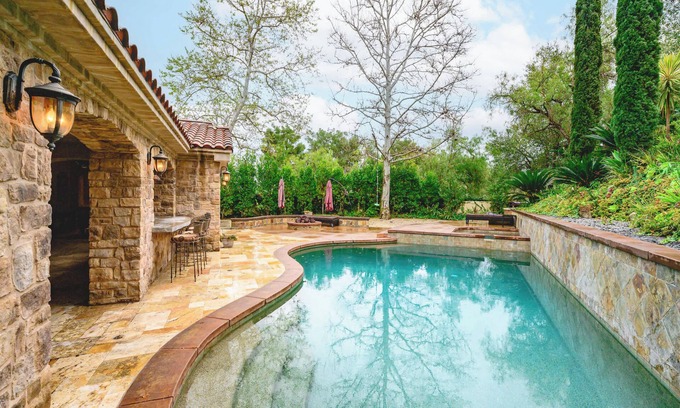 Coto de Caza Casa | Elegant Villa Retreat Pool Garden Alfresco Lounge