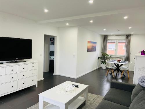 Rhein-Erft-Kreis District Apartamento | Elegante Apartment in Erftstadt mit Balkon, Zentral, Bahnhof nah, Phantasialand Brühl bei Cologne