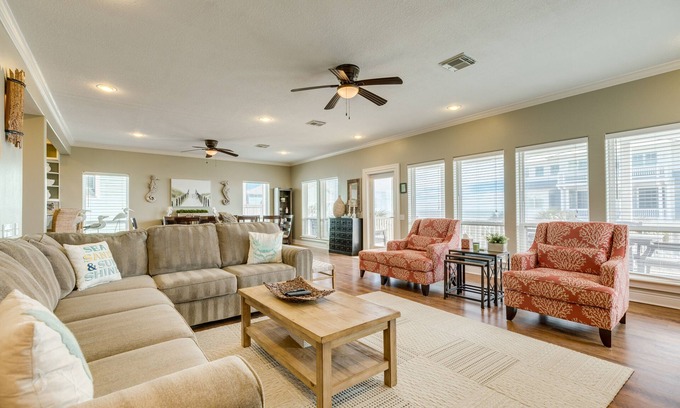Beachside Village Casa | Elevator, 2nd row Gulf views, Fenced Yard, 2 Covered Decks & More