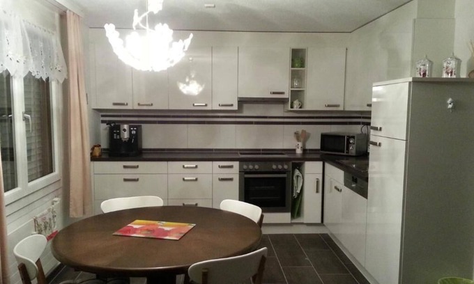 Emmetten Apartamento | Apartamento: Apartamento de dos habitaciones con jardín, 2-4 personas en Emmetten