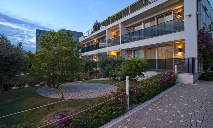 Side Apartamento | Elia Apartments