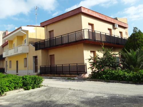 Poggioreale Casa | Elimo Affittacamere - Casa Vacanze di Scardino Leonardo