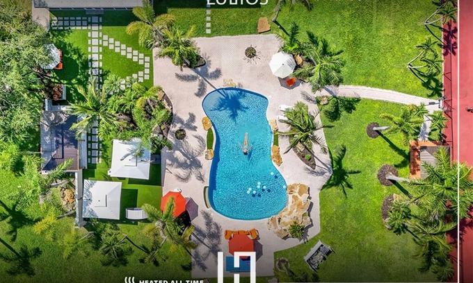 Homestead Casa | Elite 6BR Sports Resort: Heated Pool & Pro Courts