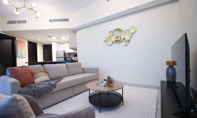 Dubai Apartamento | Elite LUX Holiday Homes - Cozy & Modern 1BR in Dubai South