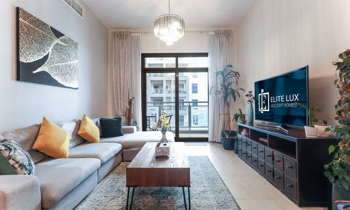 Discovery Gardens Apartamento | Elite LUX Holiday Homes - Serene 1BR Apartment Near Metro, Al Furjan, Dubai
