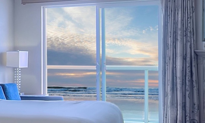 Newport Hotel | Elizabeth Oceanfront Suites, Ascend Hotel Collection