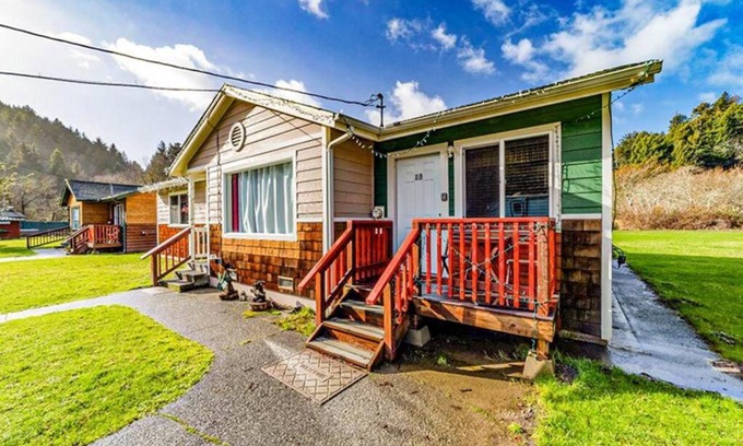 Orick Casa | Elk Meadow Cabins 11B Roosevelt Elk - Single Room