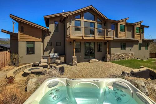 South Lake Tahoe Casa | Elk Point Paradise - AC - Hot Tub - Pool Table