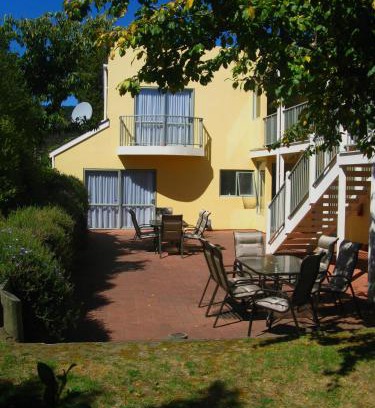 Paraparaumu Hotel | Elliotts Kapiti Coast Motor Lodge