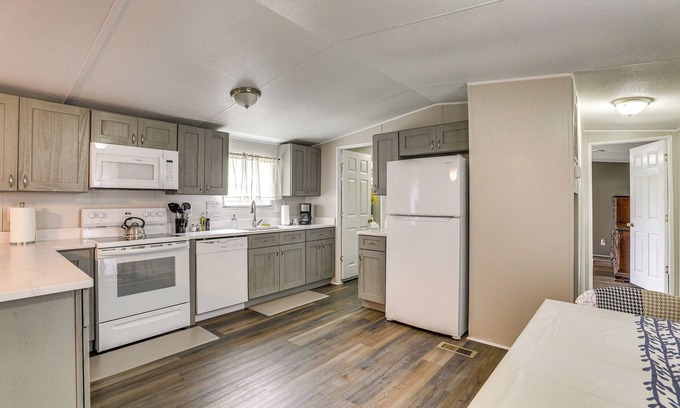 Santee Casa | Elloree Vacation Rental ~ 7 Mi to Lake Marion!