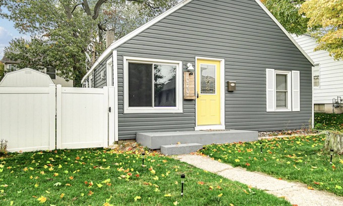 Michigan City Casa | Elm Street Retreat - A cozy home all your own!