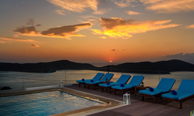 Mavrikiano Villa | Elounda Panorama Villa, villa de lujo con impresionantes vistas de la bahía de Elounda para 10 personas