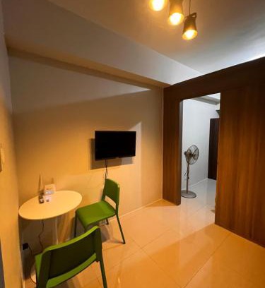 San Dionisio Apartamento | Elresa Elegant at Field Residences Condominium Hotel