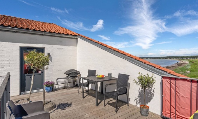 Syddjurs Kommune Apartamento | "Elvin" - 20m from the sea by Interhome