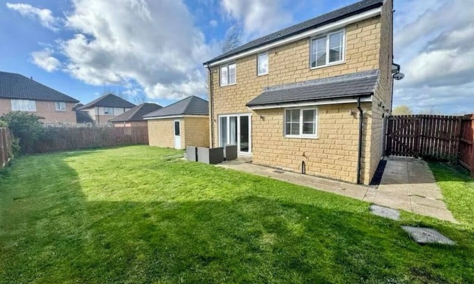 Darlington Casa | Elysian Escape, modern 5 bedroom house, sleeps 12