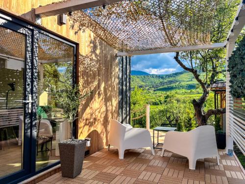 Sadu Cama Y Desayuno | Elysian Fields - Tiny House 'Evergreen'