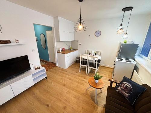 Novo Sarajevo Apartamento | Ema Sarajevo - 5min from US Embassy
