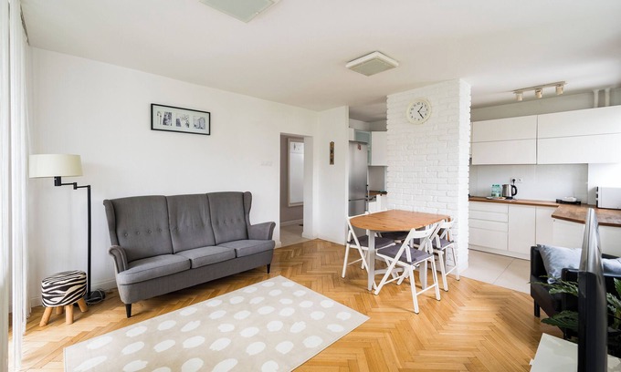 Srodmiescie Apartamento | Embassy Avenue At Royal Park