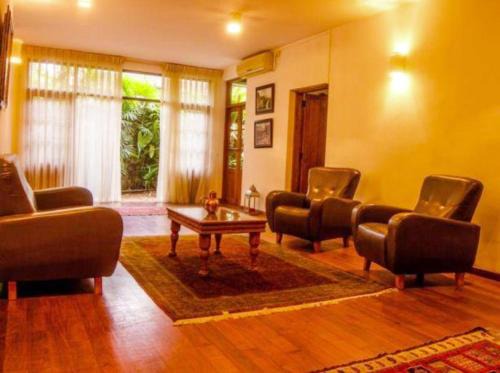 Kurunduwatta Apartamento | Embassy Suites