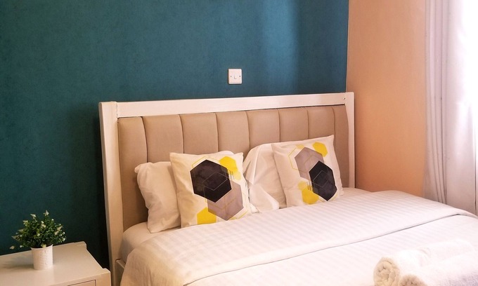 Embu Apartamento | Embu 1 & 2-bedroom Air-bnb with WiFi in charming Embu