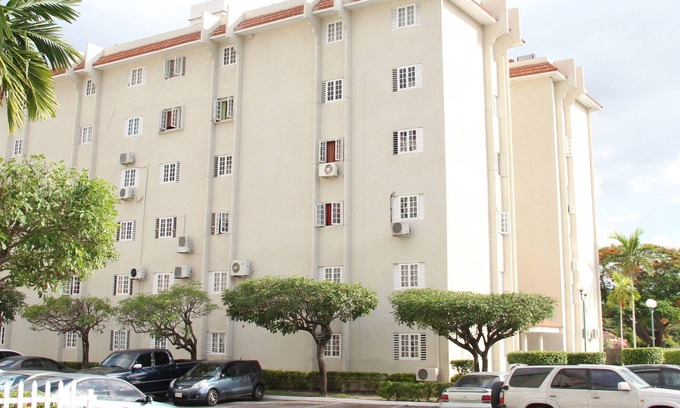 Camperdown Apartamento | ESMERALDA APT @OAKLANDS KINGSTON 876 528-0668