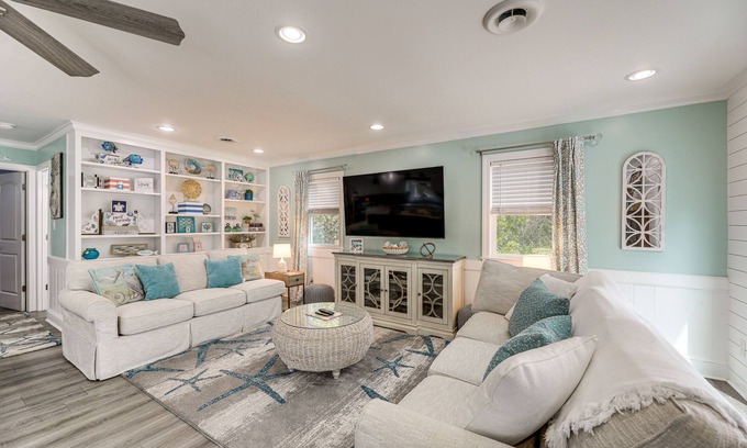 Emerald Isle Apartamento | Emerald Isle Beach House: Walk to the Sand!