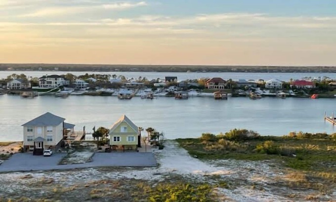 Orange Beach East Condominio | Emerald Paradise! Phoenix IX unit 909 Orange Beach