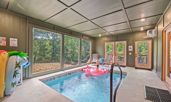 Sevierville Cabina | Emerald Valley/Private HEATED Indoor Pool/Outdoor Oasis/Brand New Luxury Cabin