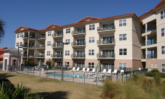 Frangista Beach Condominio | Emerald Waters by Southern Vacation Rentals