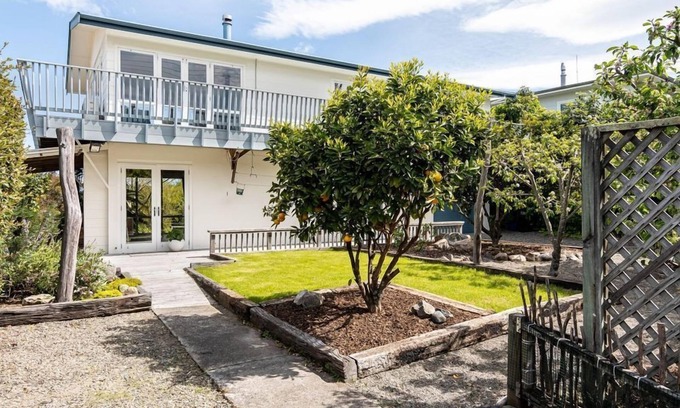 Kaiteriteri Casa | Emily's Beach House - Kaiteriteri Holiday Home