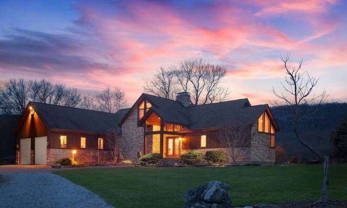 Gardiner Casa | Empathic Soul House: Luxury Hudson Valley Retreat