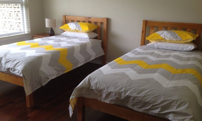 Emu Point Cabaña | Emu Point Beach Cottages: Oyster Cottage- pet friendly accommodation